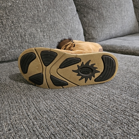 UGG Uptown Lace Up Genuine Leather Boots Two Tone - Picture 14 of 15